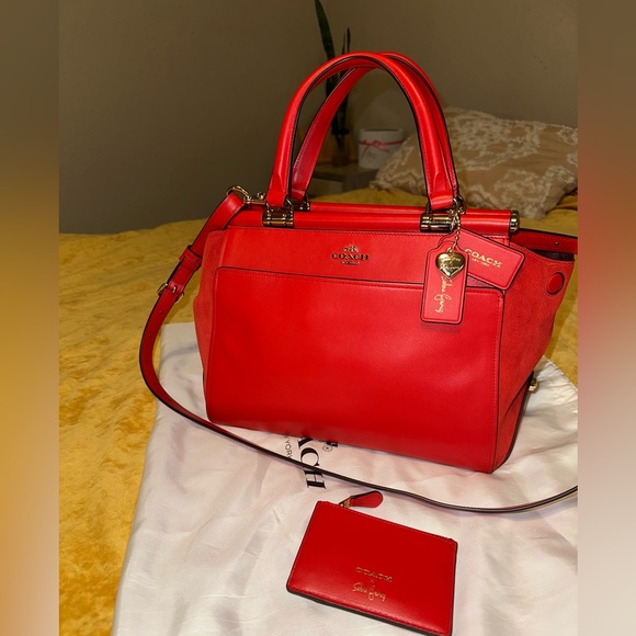 Coach Edition Limited Selena Gomez - Picture 12 of 16